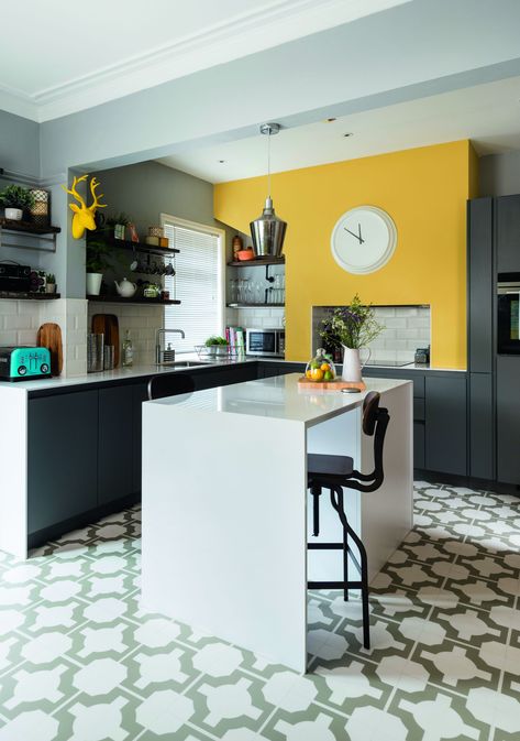 Want to incorporate #colour into your #kitchen? We love this combination of #classic #greys with a pop of #sunny #yellow. For more #colourful #kitchen #inspiration, take a look at our feature. Mustard Kitchen, Yellow Kitchen Walls, Kitchen Feature Wall, Kitchen Feature, Colourful Kitchen, Yellow Kitchen Decor, Kitchen Design Color, Kitchen Walls, Kitchen Colour Schemes