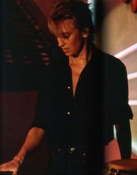 Alan wilder in black Blasphemous Rumours, Stevie Nicks Concert, Travel Humor Quotes, Alan Wilder, Martin Gore, Dave Gahan, British People, Band Pictures, Beating Heart