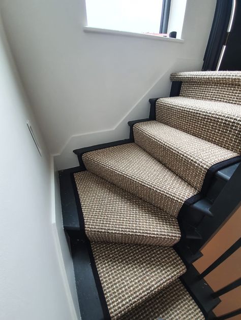 Crucial Trading Rock Rope Carpet Installation in Fulham Carpet Wrapped Stairs, Dark Wall To Wall Carpet, Dark Staircase With Runner, Carpet Runner On Curved Stairs, Curved Staircase Carpet, Stair Runner Corner, Landing Carpet, Carpet Runner On Stairs, Hallway Wall Colors