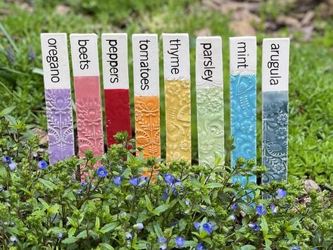 Vegetable Garden Markers, Herb Garden Markers, Herb Markers, Plant Puns, Garden Tags, Rainbow Garden, Garden Labels, Ceramic Garden, Pottery Inspiration