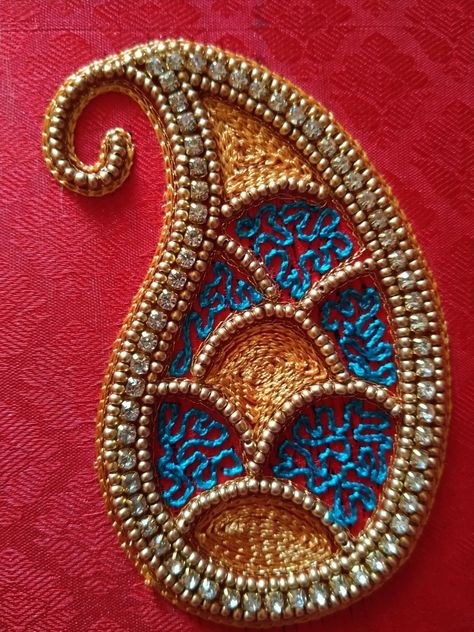 Mango Design Aari Work Blouse Drawing, Thilagam Shape Aari Design, Wheat Bead Aari Work Design, Aari Design Pattern, Thilagam Shape Aari Work, Mango Aari Work Designs, Mango Design Aari Work Blouse, Aari Embroidery Motifs, Peacock Embroidery Designs