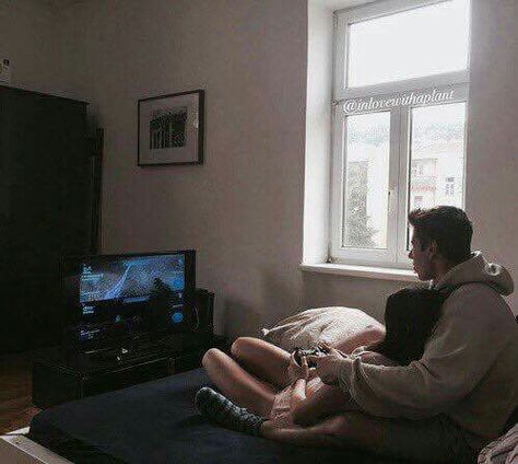 Gamer Relationship Goals, Gamer Couple, Goals Pictures, Ulzzang Couple, Boyfriend Goals, Korean Couple, Relationship Goals Pictures, Photo Couple, Cute Relationship Goals