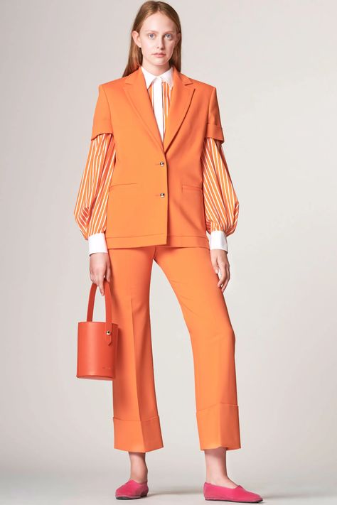 Sara Battaglia, Custom Suits, Woman Suit Fashion, Zara Fashion, Runway Looks, Fashion Show Collection, Suit Fashion, Mode Inspiration, Primavera Estate