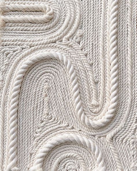 Rope On Canvas, Rope Artwork, Rope Wall Art, Design With Rope, Rope Texture, Bazaar Crafts, Abstract Embroidery, White Rope, Piece Of Art