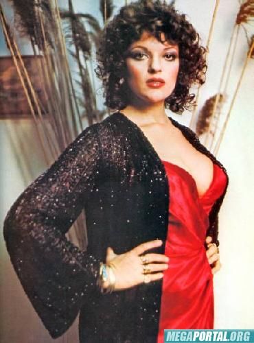 Dana Gillespie, Magazine Shoot, English Actresses, After Dark, Red Dress, 1970s, Slip Dress, Actresses, Magazine