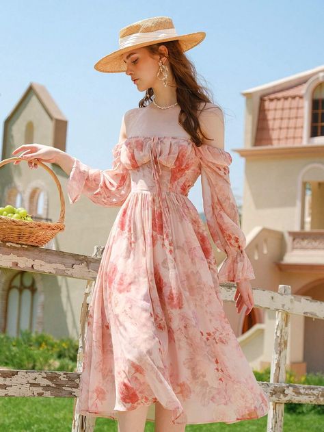 Mode Rose, Sleepwear Fashion, Cottagecore Outfits, Cottagecore Fashion, Dress Cottagecore, Rose Bonbon, Cottagecore Dress, Princess Collection, Flowing Dresses