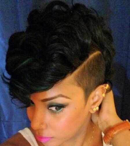 Half hawk Curly Mohawk Hairstyles, Curly Mohawk, Tapered Haircut, Short Sassy Hair, Side Hairstyles, Mohawk Hairstyles, Pelo Afro, Sassy Hair, Hair Affair