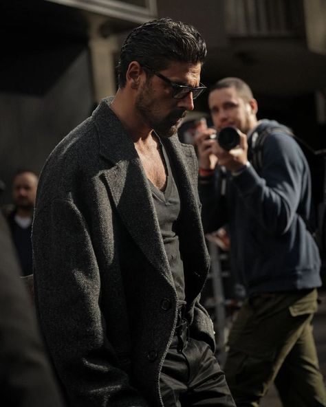 Italian Mob Aesthetic, Italian Men Mafia, Aesthetic Male Outfits, Man Aesthetic, Italian Hair, Future Aesthetic, Black Outfit Men, Michele Morrone, Shaggy Hair