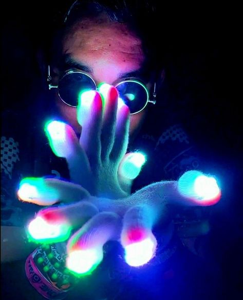 Rave Photos, Lost In The Lights, Nye Ideas, Rave Light, Led Gloves, Rave Shoes, Rave Edm, Rave Babe, Finger Lights