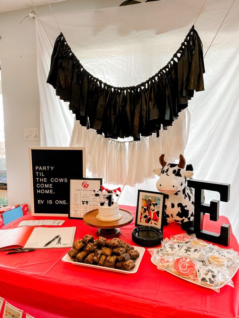 Chic Fil A First Birthday Party, Chick Fil A Party Theme, Chick Fil A First Birthday Party, Chick Fil A Birthday Party Theme, Sibling Birthday Parties, Cow Birthday Parties, Ellie Mae, Cow Birthday, First Birthday Party Themes