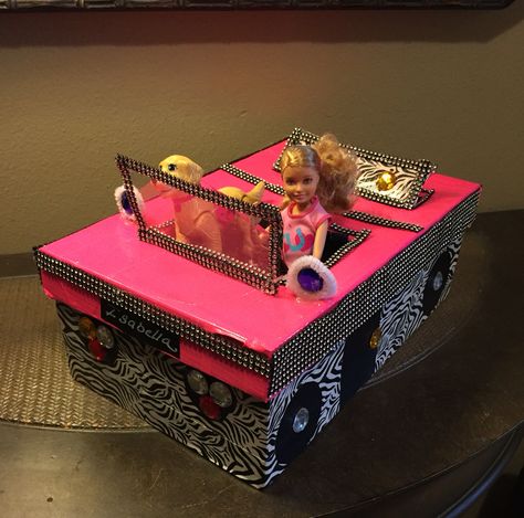 Valentine school box Barbie Car Valentine Box Ideas, Car Valentine Box Ideas, Valentine Box Ideas For School, Diy Valentine's Mailbox, Kids Party Boxes, Car Valentine, Elementary Valentines, Girls Valentines Boxes, Valentine Box Ideas