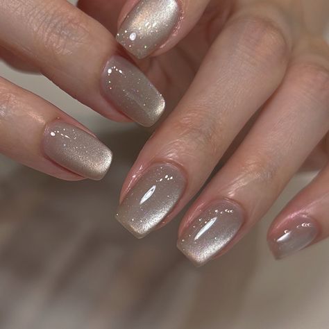 Dainty Nails, Natural Nails Manicure, Multicolored Nails, Fancy Nail Art, Opi Nail Colors, Wedding Nails Glitter, Graduation Nails, Work Nails, Blush Nails