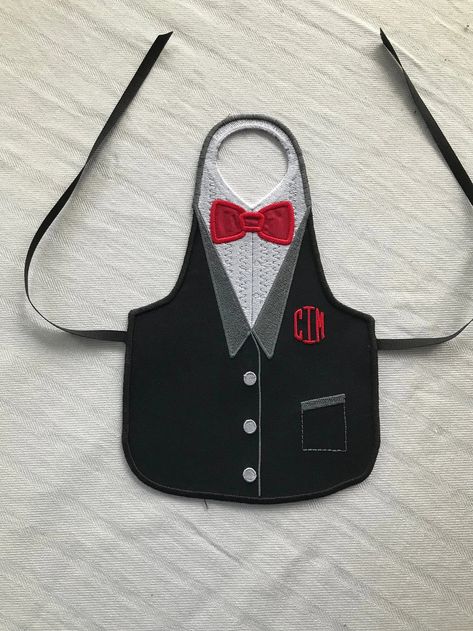 Tuxedo Wine Apron Embroidery Design ITH Wine Bottle Cover 6.5 X 9inch and 5x7 Machine Embroidery Design Wine Bottle Tuxedo Apron Design - Etsy Apron Embroidery, Wine Apron, Apron Design, Wine Bottle Design, Wine Bottle Covers, Apron Designs, Bottle Cover, Wedding Centerpiece, Machine Embroidery Design