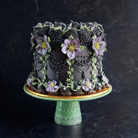 All Cakes Gallery - Bakey Bakes Gothic Birthday Cakes, Lenten Roses, Goth Cakes, Sophia Cake, Lambeth Cake, Chai Cake, Gothic Cake, Buttercream Cake Designs, Special Event Cakes