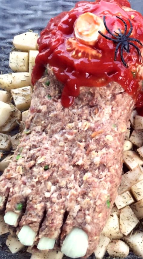 Meatloaf Halloween Ideas, Meatloaf Feet Halloween, Meatloaf Shapes, Feet Loaf For Halloween, Halloween Meatloaf Ideas, Feetloaf Halloween, Meatloaf Halloween, Halloween Meatloaf, Halloween Meals