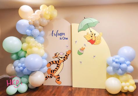 @mishaljaved_ I'm grateful for your trust in organizing Arham's first birthday! In just 5 days, I crafted a backdrop and stunning balloon garlands. What are your thoughts on the result? @happykidspartyca #happykidspartyca #yycfamily #yyc#yycballoons #yyckids #yycbirthday #yycluxury #yyclocalbusiness #yycluxuryliving #yycballoonstylist #calgaryfamily #calgarybirthday #sempertexballoons #winniethepooh #festainfantil #balloondecor First Birthday Boy Decorations Ideas, First Birthday Decoration Ideas, Pooh Bebe, Baby First Birthday Themes, Baby Boy Invitations, Winnie The Pooh Cake, Baby Birthday Decorations, Pooh Birthday, Baby Birthday Themes