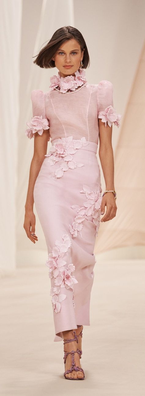 Zimmermann Resort 2023 Zimmermann Resort, Zimmerman Dress, Classy Wear, Pre Fall Fashion, Resort 2023, Queen Rania, Dive In, Elegant Dresses, Pretty In Pink