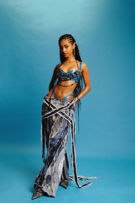 tyla Tyla Inspired Workout, Tyla Outfits On Stage, Tyla Outfit Inspiration, Tyla Artist Body Shape, Tyla Concert, Tyla Outfits, Pink 2000s, 80s Outfits, Mermaid Core