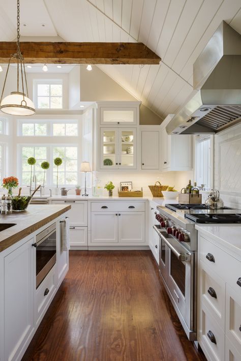 Range Hood With Cathedral Ceiling, Kitchen With Lofted Ceiling, Large Family Kitchen Design, Volted Ceiling Kitchen Ideas, Gold In Kitchen, Kitchen With Tall Ceilings, Kitchen With Lots Of Windows, Beams In Kitchen, Warm Kitchen Ideas