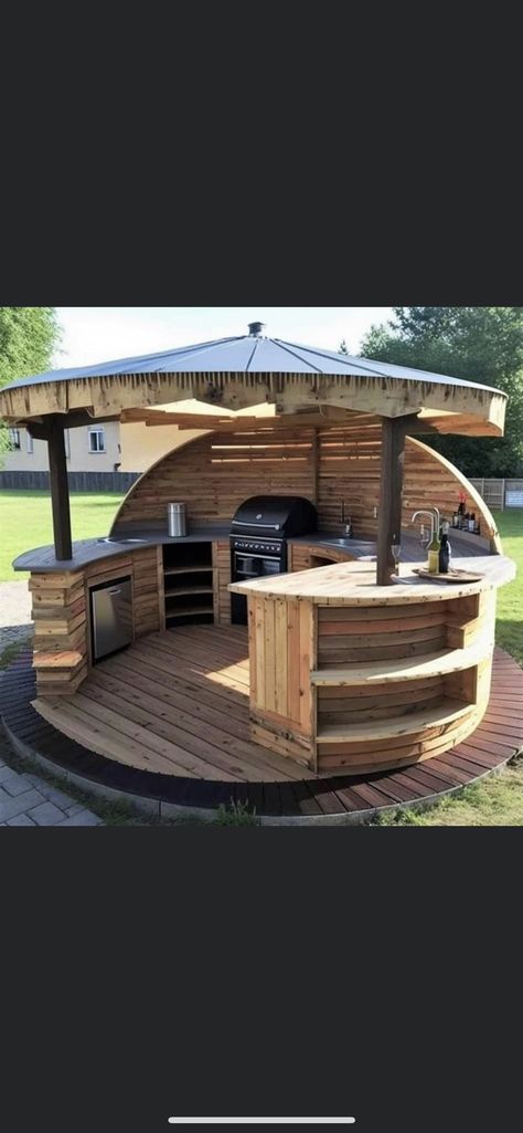 Backyard Bbq Grill, Bbq Grill Design, Backyard Remodel, Outdoor Balcony, Patio Decorating Ideas, Outdoor Decor Backyard, Grill Design, House Landscape, Patio Decorating