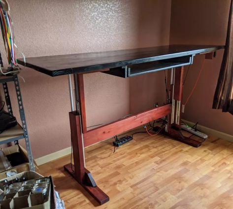 11 DIY Standing Desks You Can Build Today Standing Desk Plans, Diy Standing Desk Plans, Raising Desk, Diy Standing Desk, Lift Desk, Sewing Area, Dj Table, Standing Desk Frame, Writing Office