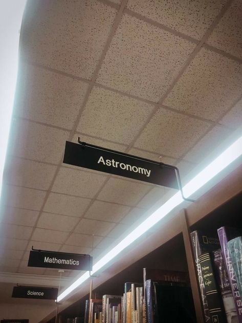 Space Book Aesthetic, Tiny Space Bedroom, Astronomy Library Aesthetic, Space And Astronomy Aesthetic, Astronomers Aesthetic, Living In Space Aesthetic, Astronomy Class Aesthetic, Library Science Aesthetic, Space Books Aesthetic