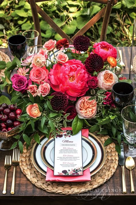 Vibrant Wedding Palette, Red And Coral Wedding, Floral Centrepiece, Bouquet Delivery, Cookie Bouquet, Wedding Floral Centerpieces, Beautiful Countryside, Wedding Event Design, Bride Magazine