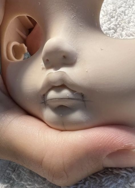 Diy Dolls Making, Sculpting Tutorials, Doll Customization, Doll Scenes, Cloth Dolls Handmade, Clay Baby, Silicone Dolls, Realistic Dolls, Blythe Custom