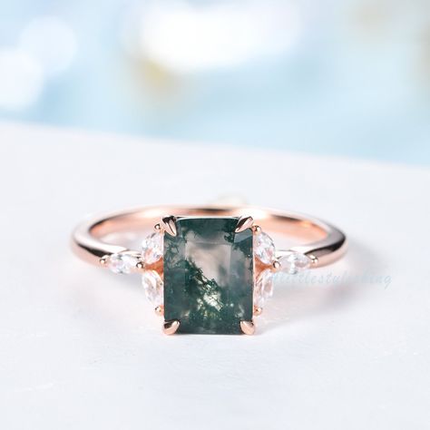 Flower Anniversary, Moss Agate Engagement Ring, Engagement Ring Art Deco, Rose Gold Flower, Agate Engagement Ring, Moss Agate Ring, Engagement Ring Shapes, Emerald Engagement Ring Cut, Rings Rings