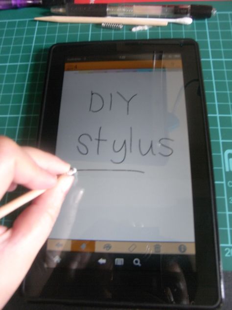 Rosey's Barn: How to make your own Stylus! Diy Stylus, Cotton Buds, Stylus Pen, Clean Nails, Diy Household, How To Make Your, Stylus, Make Your Own, Shabby Chic