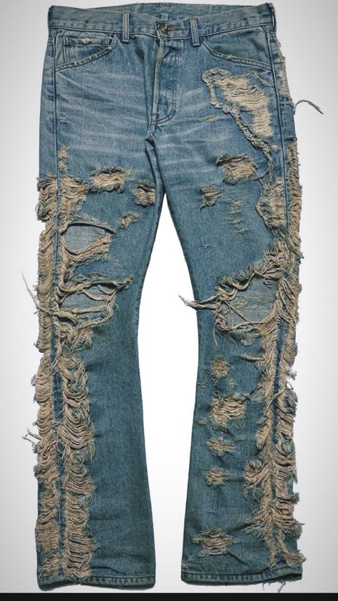 Reworked Jeans Street Style, Customizing Jeans, Custom Ripped Jeans, Diy Distressed Jeans, Jeans Street Style, Denim Art, Denim Jeans Fashion, Concept Clothing, Denim Ideas