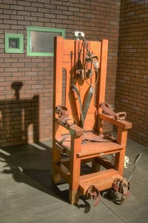 Jail Ideas, Old Sparky, Huntsville Texas, Asylum Halloween, Texas Prison, Creepy History, Dungeon Room, Luxury Office Chairs, Electric Chair