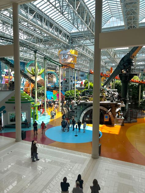 Mall Of America Aesthetic, Mall Of America Minnesota, Christmas Tower, Theme Park Planning, Vacation 2023, Girly Tingz, Aesthetic Nyc, Friend Vacation, 2024 Goals