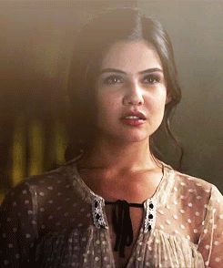 Danielle Campbell Gif, Dani Campbell, Kol And Davina, Danielle Marie, Davina Claire, Danielle Campbell, Alec Lightwood, Vampire Diaries The Originals, The Cw