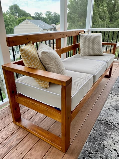 Diy Porch Sofa, Trex Deck Furniture Ideas, Trex Furniture Diy, Trex Furniture, Latest Cupboard Designs, Simple Magic, Pallet Home Decor, Cupcakes Stand, Built In Sofa