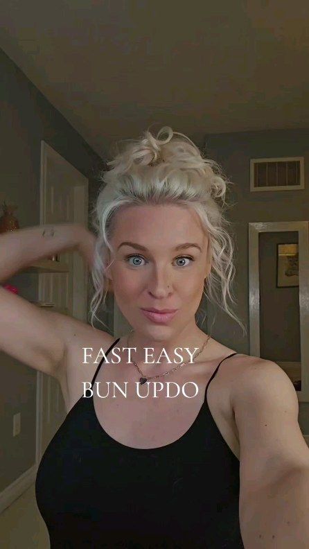 The tutorial for my puffy messy bun look with max volume! #diyhairschool #realhair #finehairtips #thinhairtips #easybun #messybun… | Instagram Super Easy Messy Bun Simple, Easy Quick Messy Buns, Medium Length Hair Messy Bun Tutorial, Easy Volume Updo, Easy Messy Bun For Medium Hair Tutorials, Messy Buns For Fine Hair, Bun For Layered Hair, Messy Bun Hairstyles Tutorials, Messy Bun Tutorial Curly Hair