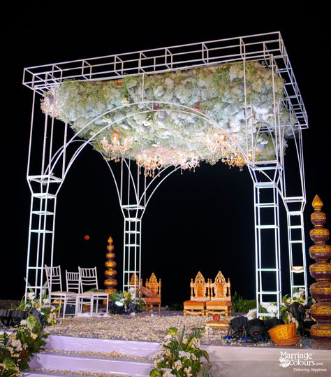 Wedding under clouds! Minimal florals with see thru structure for beach wedding by Marriage Colours Vidhi Mandap, Gazebo Wedding Decorations, Mandap Ideas, Marriage Hall, Gazebo Decorations, Wedding Gazebo, Marriage Function, Elegant Decorations, Metal Wedding Arch