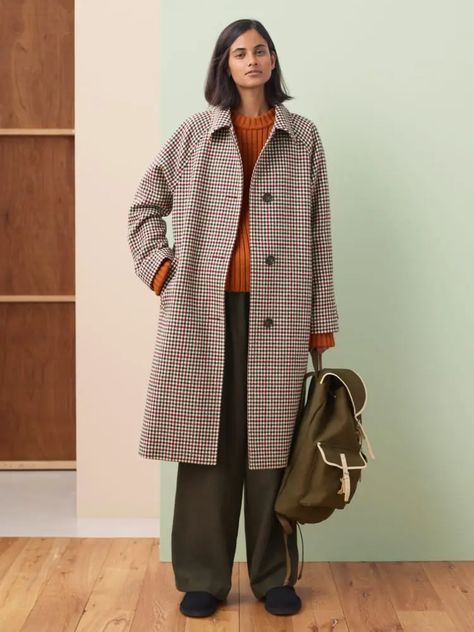 Lookbook | UNIQLO and JW ANDERSON 2020 Fall/Winter Collection | UNIQLO US Uniqlo Lookbook, Uniqlo Coat, Uniqlo Women Outfit, Uniqlo Tops, Autumn Winter Collection, Winter Lookbook, Wool Overcoat, Uniqlo Women, Collared Coat