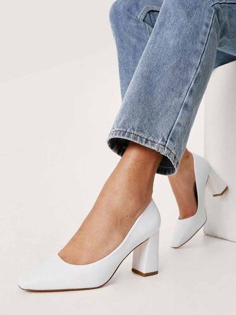 White belly shoe for Women Sacs Tote Bags, Mid Heel Shoes, Shorts Co Ord, Leather Block Heels, White Trainers, Maxi Dress Trend, Petite Maternity, Court Shoes, Nike Dunk