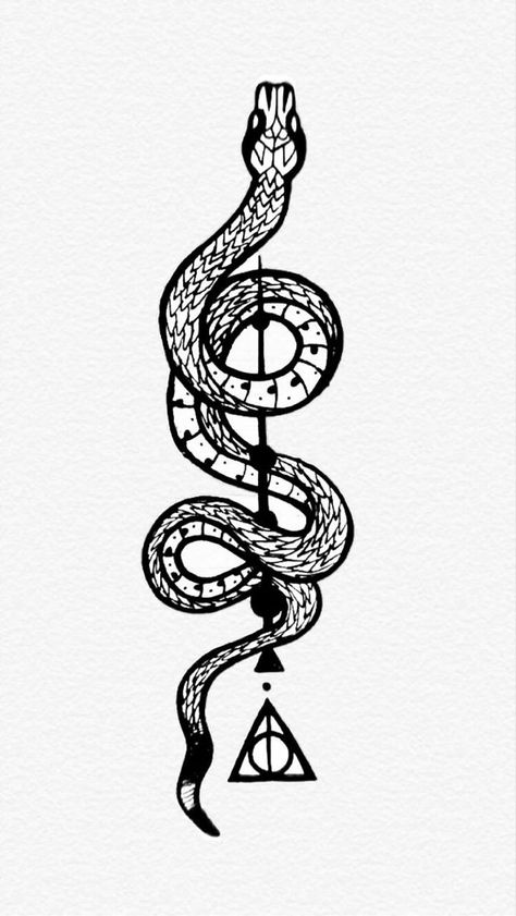 Slitheryn Tattoo Ideas, Voldemort Snake Tattoo, Slytherin Tattoo Design, Snake Harry Potter Tattoo, Subtle Slytherin Tattoo, Nagini Tattoo Harry Potter, Back Tattoo Harry Potter, Slytherin Aesthetic Drawing, Harry Potter Tattoos Draco Malfoy