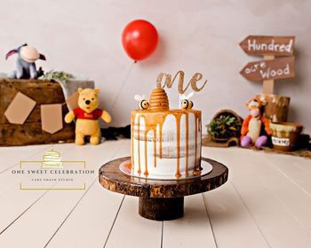 Winnie The Pooh Cake Smash, Pooh Cake Smash, Winnie Phoo, Pooh Cake, Winnie The Pooh Cake, Pooh Birthday, Boys 1st Birthday Party Ideas, Smash Cake Boy, Winnie The Pooh Birthday