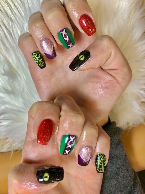 Sanderson Sisters Nail Art, Easy Hocus Pocus Nails, Winifred Sanderson Nails, Sanderson Sisters Nails, Hocus Pocus Inspired Nails, Hocus Pocus Nails Simple, Halloween Nails Hocus Pocus, Hocus Pocus Nail Designs, Hocus Pocus Nails