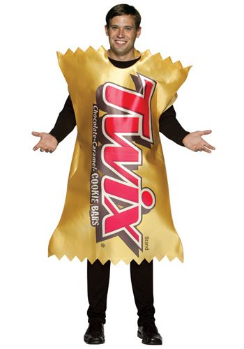 Twix Wrapper Costume Twix candy wrapper tunicNeed a moment? Think it over with this Twix costume for adults! Our Twix candy wrapper costume is made of Twix Candy Bar, Candy Halloween Costumes, Twix Candy, Candy Costume, Best Friend Costumes, Friend Costumes, Candy Costumes, Food Costumes, Hallowen Costume