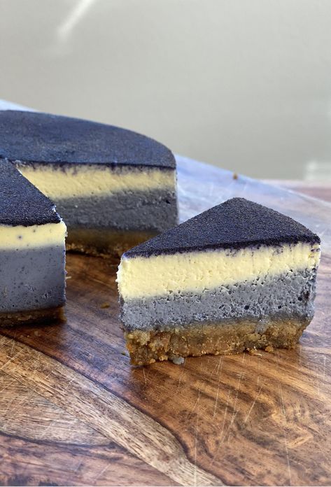 Blue Thai Tea Cheesecake Thai Tea Desserts, Tea Cheesecake, Thai Tea Recipes, Heavy Breathing, Thai Tea, Butterfly Pea, Baked Goodies, Japanese Sweets, Sweet Nothings