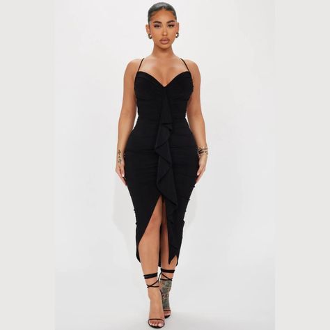 Nwt Fashion Nova Gloria Midi Dress. Size Large. Black. Bodycon Style. Sleeveless. Adjustable Spaghetti Straps.Ruched. Stretch. 96% Polyester 4% Spandex Approximate Measurements Bust 36-40" Length 44" Waist 30-34" Hips 41-44" Dresses Curvy Women, Wedding Guest Dress Black Women, Birthday Looks, Tight Midi Dress, Baddie Dresses, Tie Sleeve Dress, Date Night Fashion, Red Sweater Dress, Grey Midi Dress