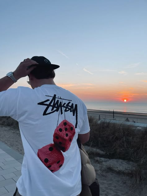 Stussy Shirt Men, Streetwear Men Tshirt, Stussy Fits, Jaded London Parachute Pants, Stussy Outfit, Streetwear Poses Photo Ideas, Stussy Tshirt, Fuzzy Dice, Stussy Men