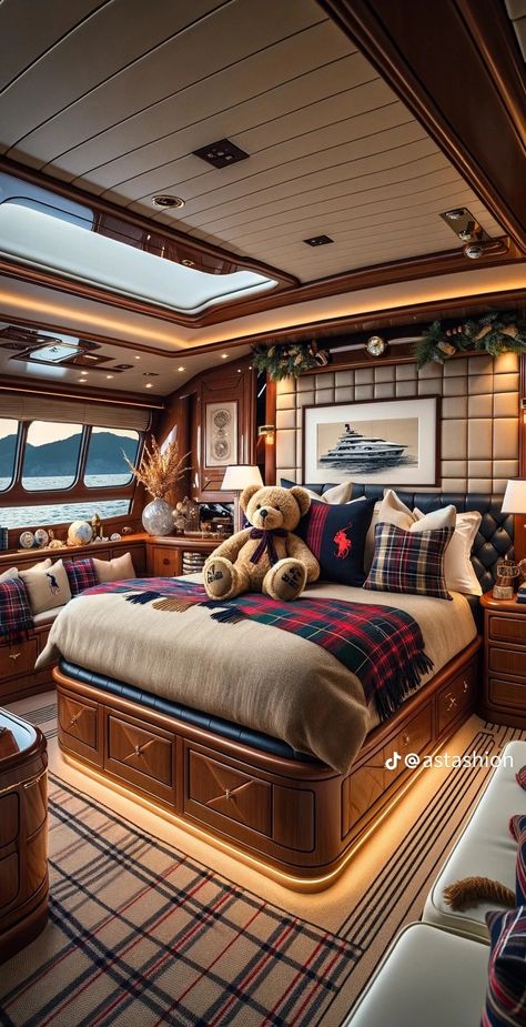 Couches Living Room Comfy, Ralph Lauren Christmas, Luxury Yacht Interior, Best Yachts, Mega Yacht, Luxury Private Jets, Vacation Goals, King Size Bedding Sets, Yacht Interior