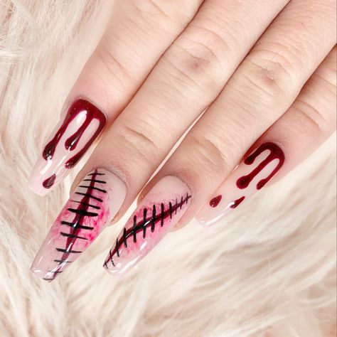 Blood Nails Halloween, Gory Halloween Nails, Horror Nails Halloween, Horror Nails Acrylic, Blood Nail Art, Gore Nails, Classy Halloween Nails, Scary Halloween Nails, Halloween Ideias