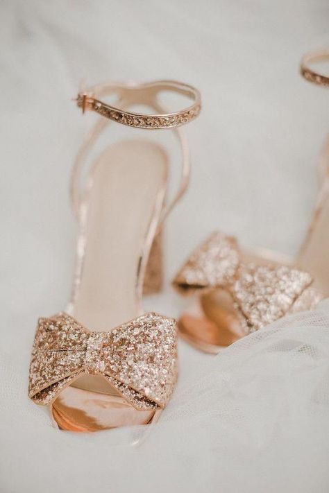 Gold Bridal Shoes, Gold Wedding Shoes, Glitter Jars, Glitter Rosa, Bridal Sandals, Rose Gold Bridal, Fancy Shoes, Glitter Shoes, Wedding Dress Trends