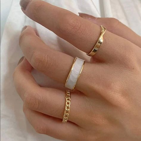 Brand New Costume Jewelry Size 8 Gold Ring Sets, Set Ring, Butterfly Jewelry, Rings For Girls, Minimalist Rings, Jewelry Inspo, Chain Ring, Ring For Women, Cute Jewelry